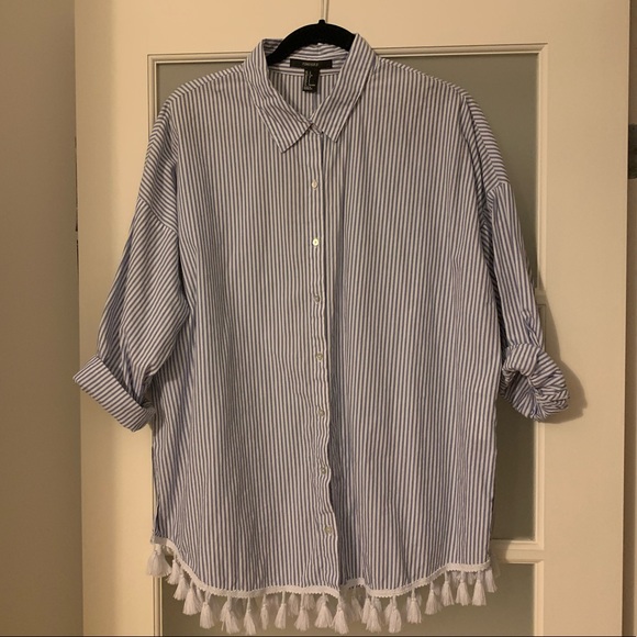 Striped boyfriend shirt with tassel trim - Picture 2 of 3